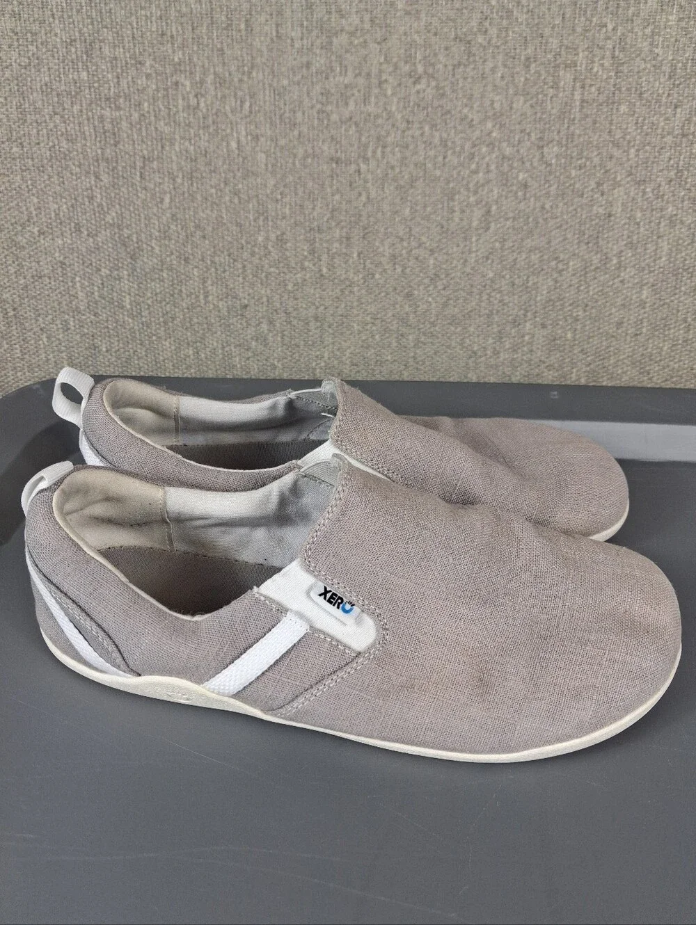 Xero Aptos Shoes Mens 10.5 Taupe Slip-On Hemp Canvas Casual Barefoot Lightweight